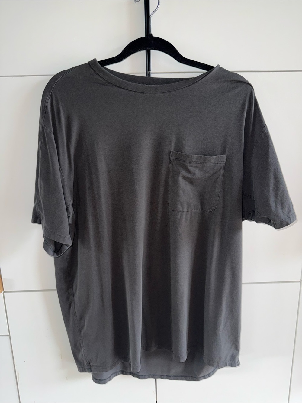 lululemon athletica Men's Pocket Crew T-Shirt - Charcoal Gray
